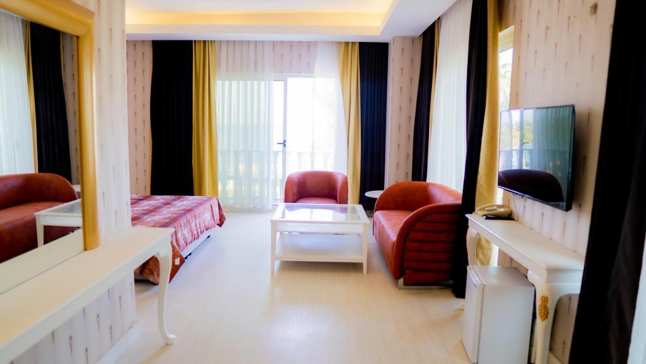 La Hoya Beach Hotel เบลดิบี ภายนอก รูปภาพ